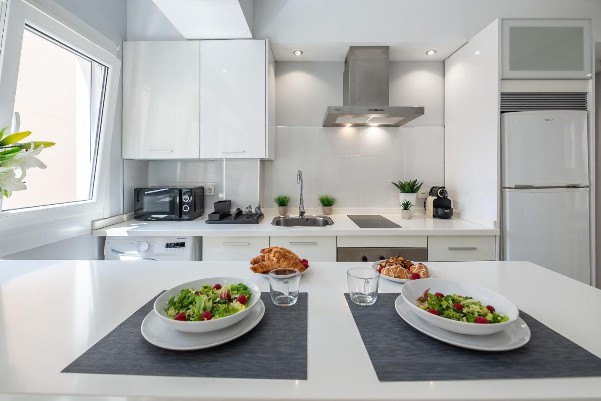 Xpce Merced Square - Picasso Apartament *