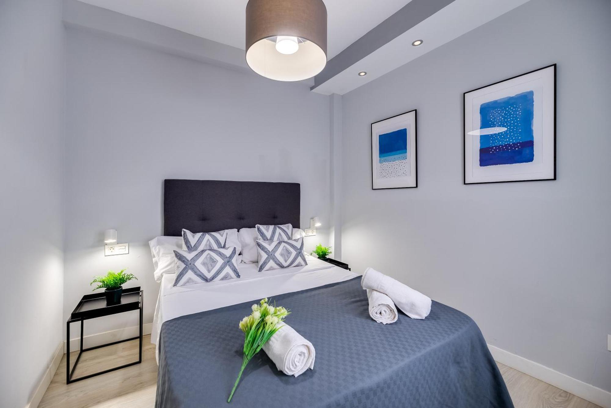 Xpce Merced Square - Picasso Apartament