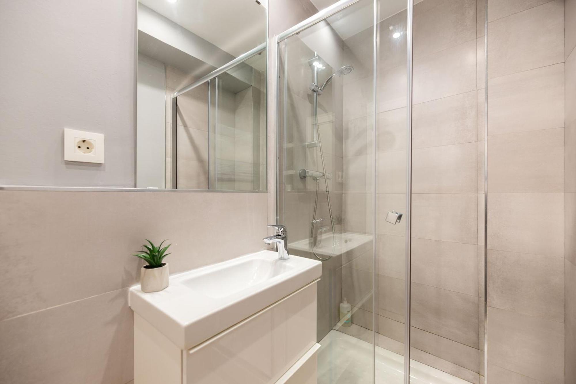 Apartament Xpce Merced Square - Picasso *