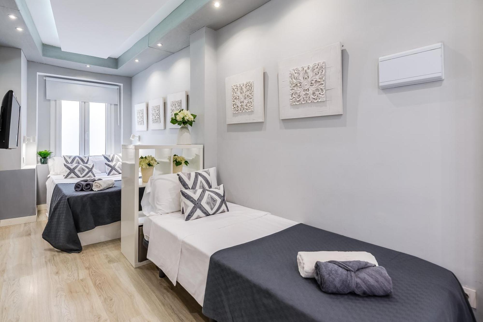 Xpce Merced Square - Picasso Apartament